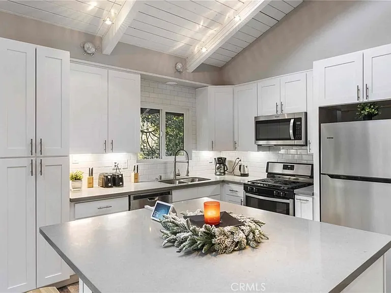 24649 Valle Dr — Photo 9