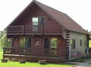 588 Green Grove Rd, Spring Mills, PA 16875