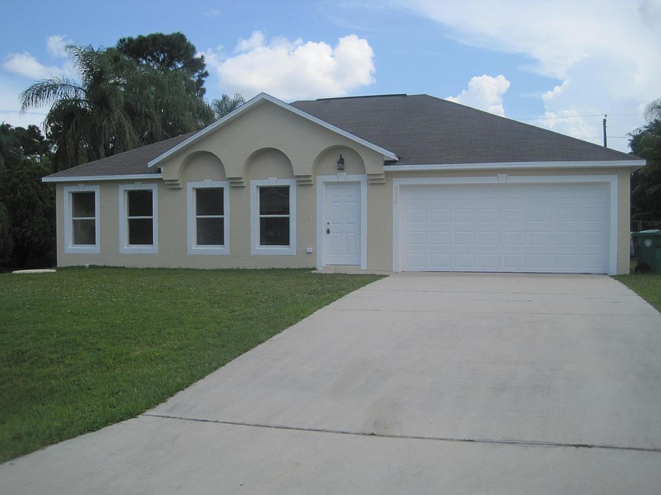 1st image of 834 SE Cavern Avenue
