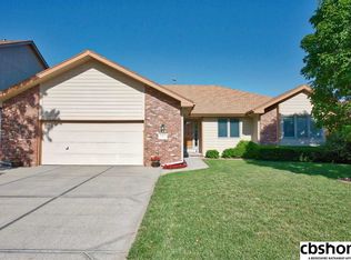 2414 N 151st St, Omaha, NE 68116