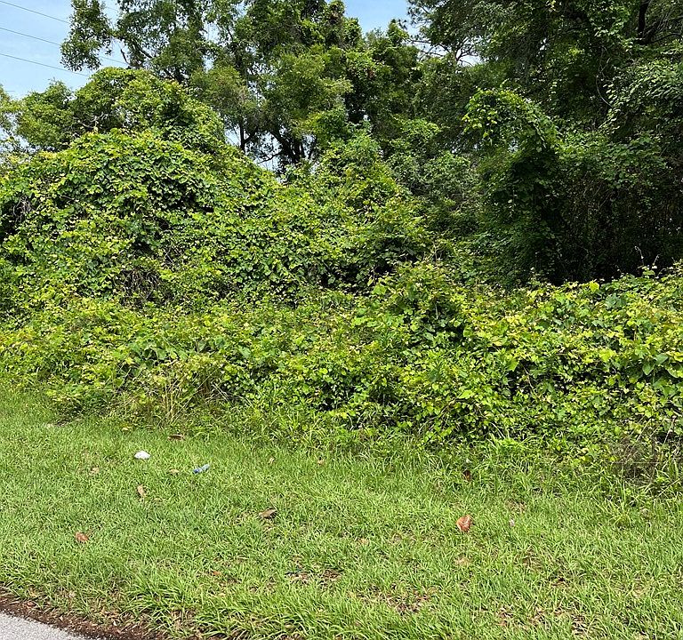 2nd image of  NW 120th St