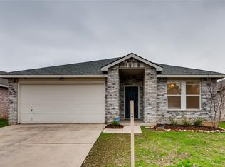 8725 Hunters Point Way, Fort Worth, TX 76123