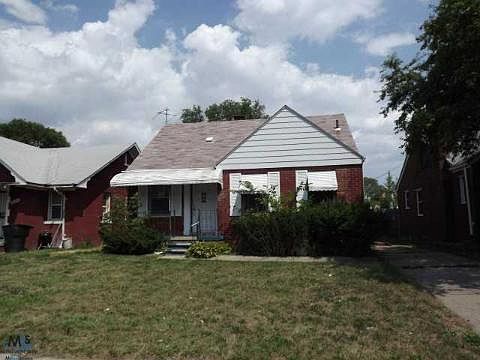 2nd image of 20256 Hanna St