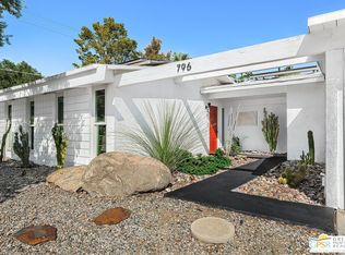 796 E Racquet Club Rd, Palm Springs, CA 92262