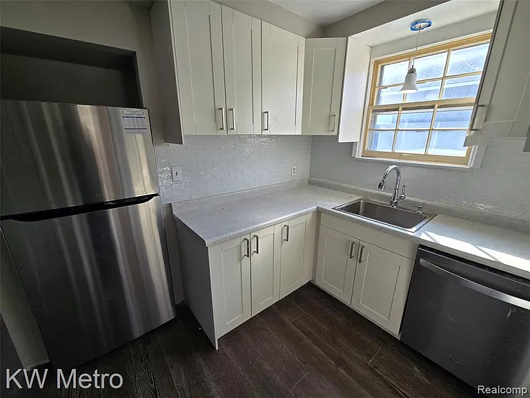 1305 Collegewood Dr — Photo 5