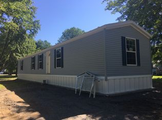 35 Deer Wander Ln, Sanford, ME 04073