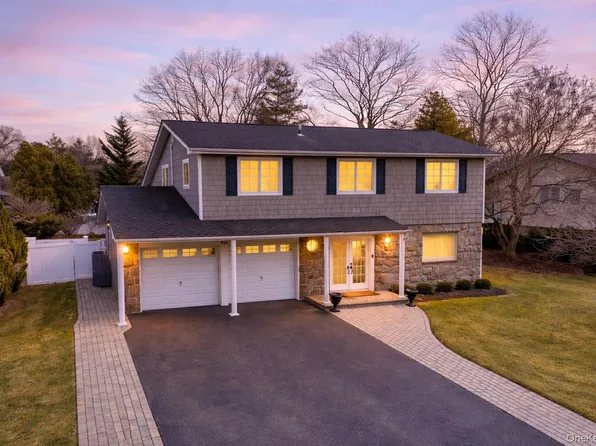 22 Delaware Avenue, Jericho, NY 11753