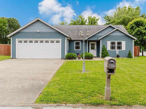 2nd image of 205 Noah Ln