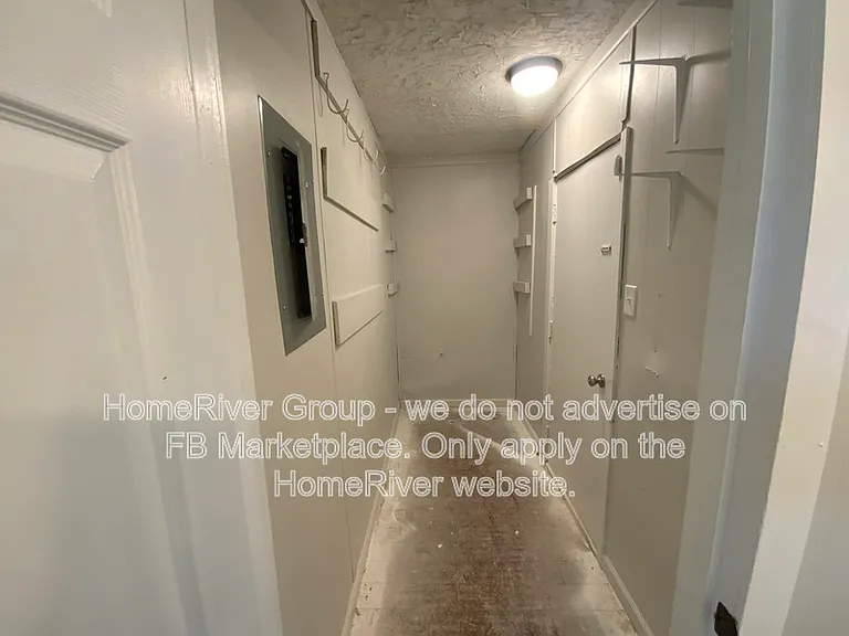 1359 S White Station Rd — Photo 6