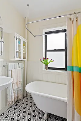 Sold by Compass | media 6