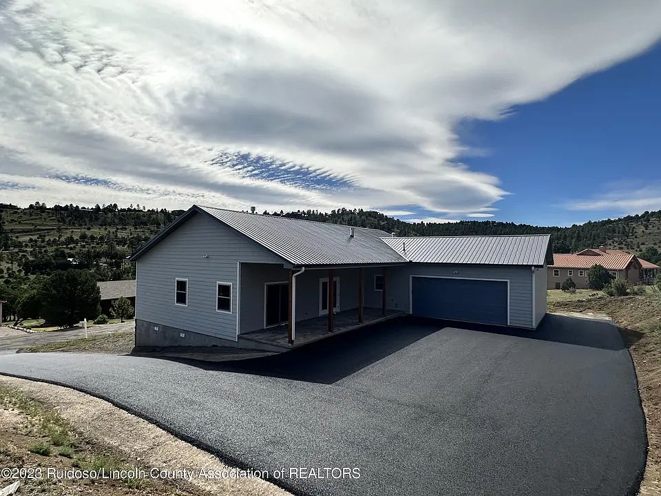 1st image of 115 Antler Dr