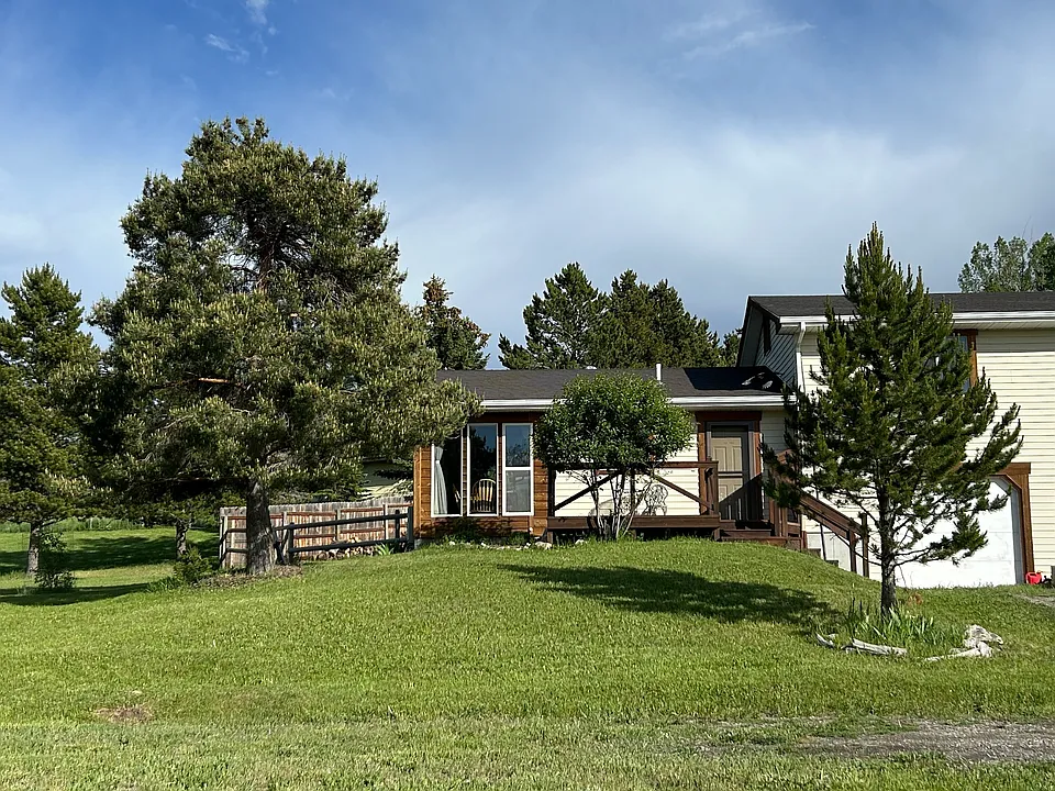 2395 Rugby Ct