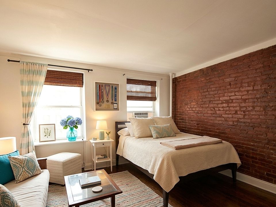1st image of 447 W 22nd St APT 1