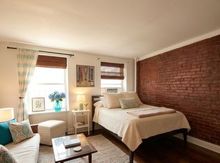 447 W 22nd St APT 1, New York, NY 10011