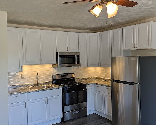 1st image of 4340 S Drexel Blvd #36