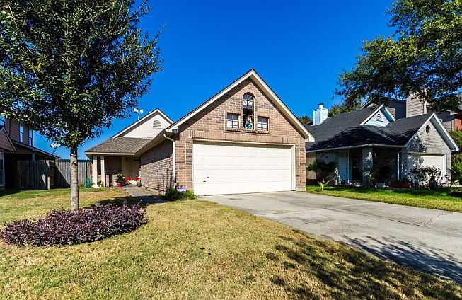 1st image of 2218 Tomlinson Trail Dr
