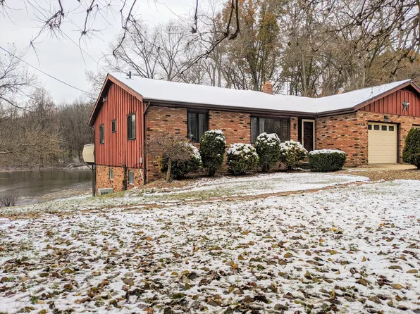 4036 Boston Ave, New Franklin, OH 44319