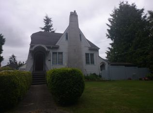8022 32nd Ave NW, Seattle, WA 98117