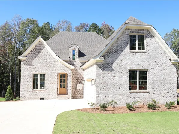 2057 Arrowhead Ave, Opelika, AL 36801