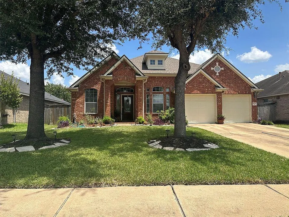 16218 Saxon Hollow Ln