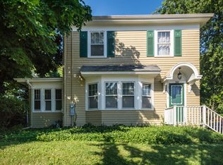 307 S 3rd St, St Charles, IL 60174