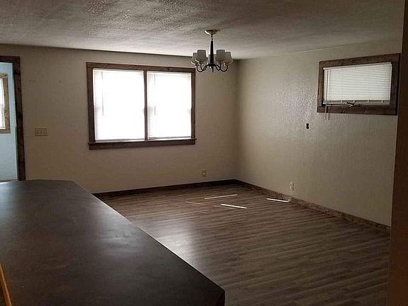 4th image of 317 Centennial St