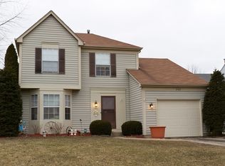 208 Court Of Ash, Vernon Hills, IL 60061