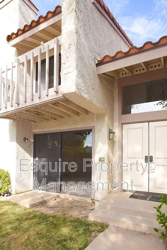 3 bed, 2.5 bath, 1536 sqft, $3,695 — Photo 2