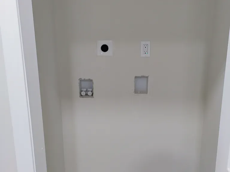5909 Cates Ave #2W — Photo 6