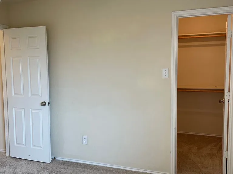 6413 Tierra Dr — Photo 12