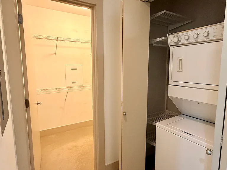 1760 N Northlake Way #423 — Photo 13