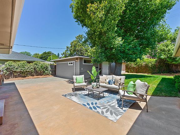 4th image of 1639 Pamela Drive