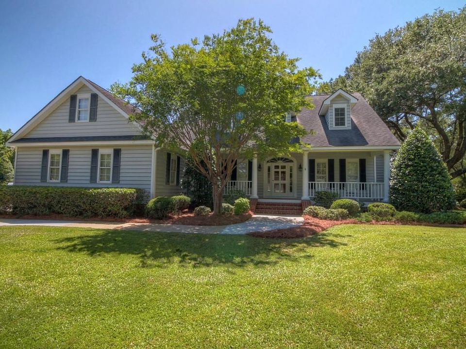 1st image of 113 Gloucester Ct