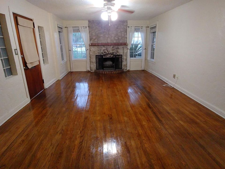 1st image of 502 NW 15th Ave