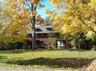 2870 Litchfield Rd, Shaker Heights, OH 44120