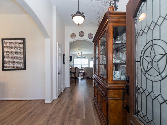 4th image of 6111 Wickshire Dr