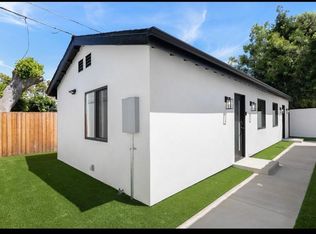 820 N Genesee Ave #1/2, Los Angeles, CA 90046