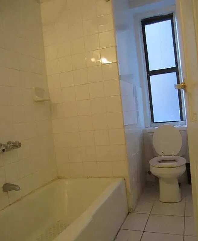 1 bed, 1.0 bath, $1,050 — Photo 2