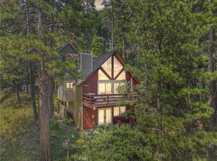 27380 Oakwood Dr, Lake Arrowhead, CA 92352
