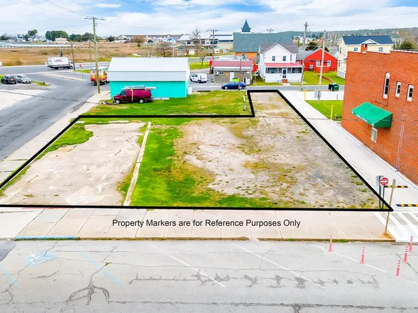 396 W Main St, Crisfield, MD 21817