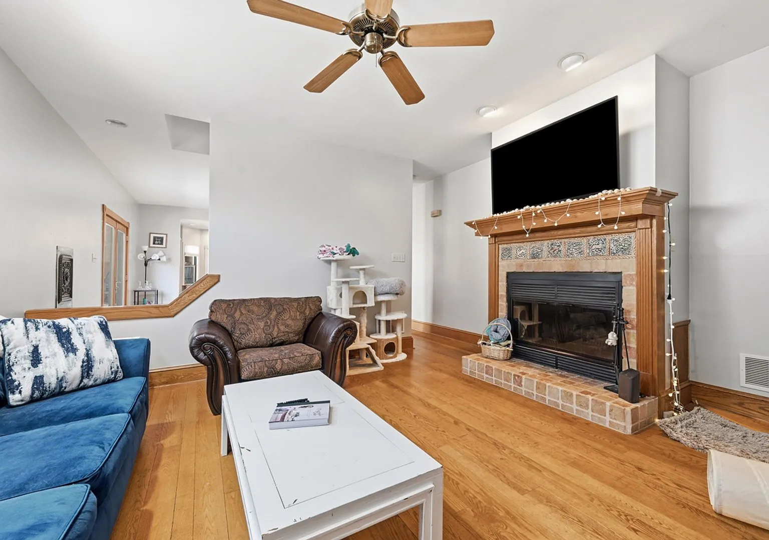 Updated Home - Shadyside — Photo 4