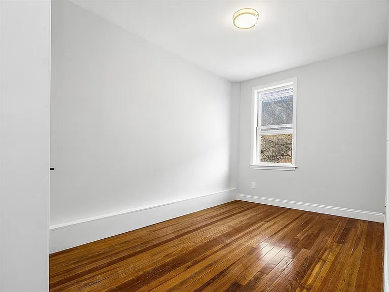 131A Cottage St #2A — Photo 12