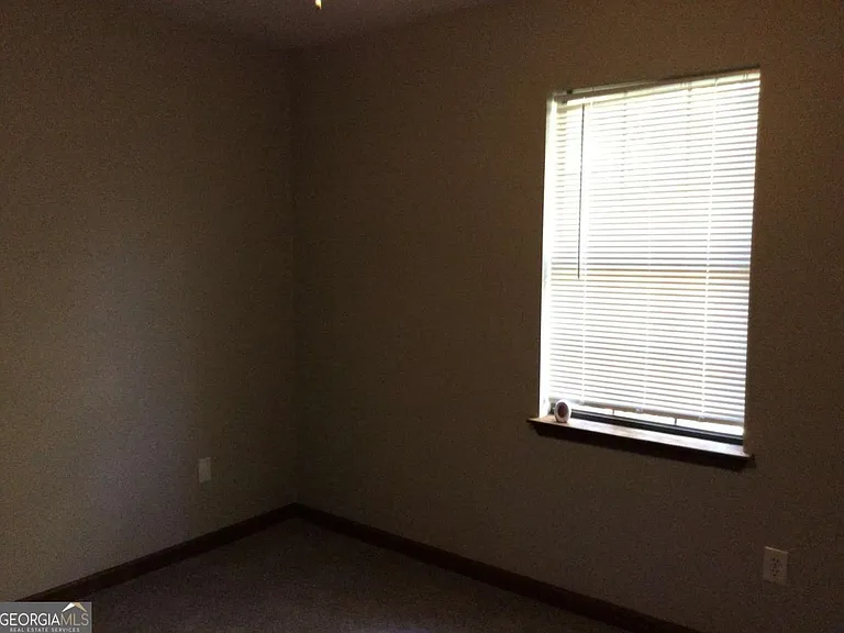 104 Richard Way — Photo 6