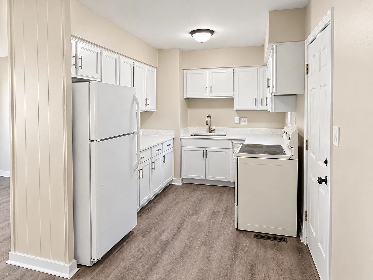 3 bed, 925 sqft, $1,600 — Photo 4