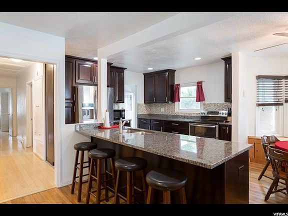 4th image of 2673 S Kenwood St