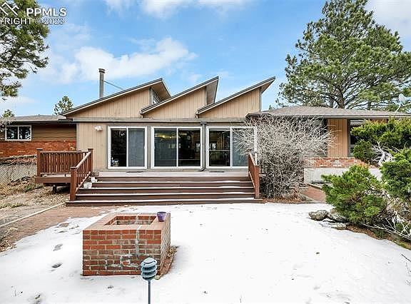 3rd image of 2611 Northridge Dr