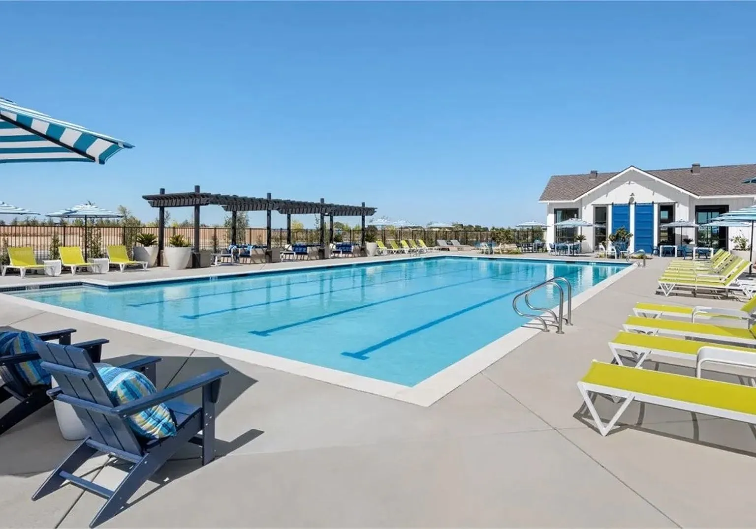 Brand New Natomas Home With Downstairs Primary Suite, Loft, Pool & Clubhouse — Photo 1