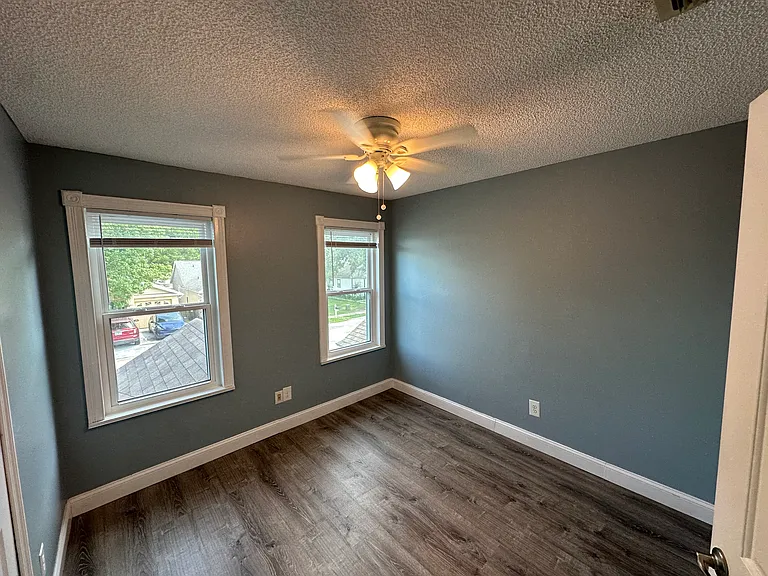 1724 Chatham Cir — Photo 17