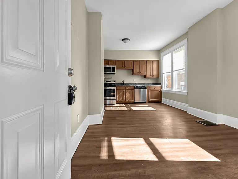 345 Chittenden Ave #D — Photo 6