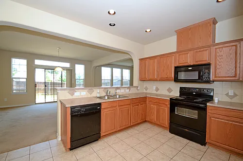 6504 Hickory Hill Dr Photo 1